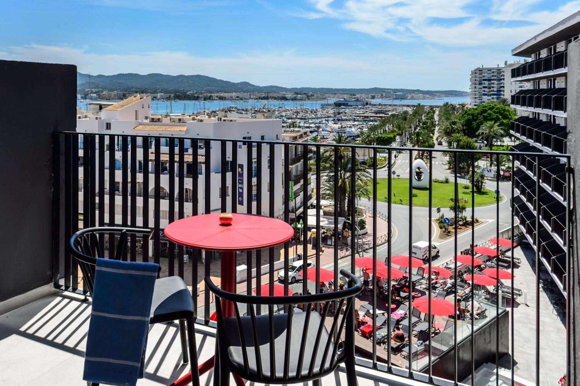 Hotel Vibra District - Adults Only Сан-Антонио-Абад Экстерьер фото